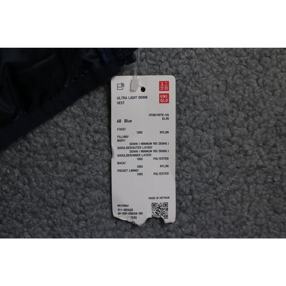 New Uniqlo Puffer Vest Mens Large Blue Quilted Ultra Light Down Packable - Picture 5 of 7